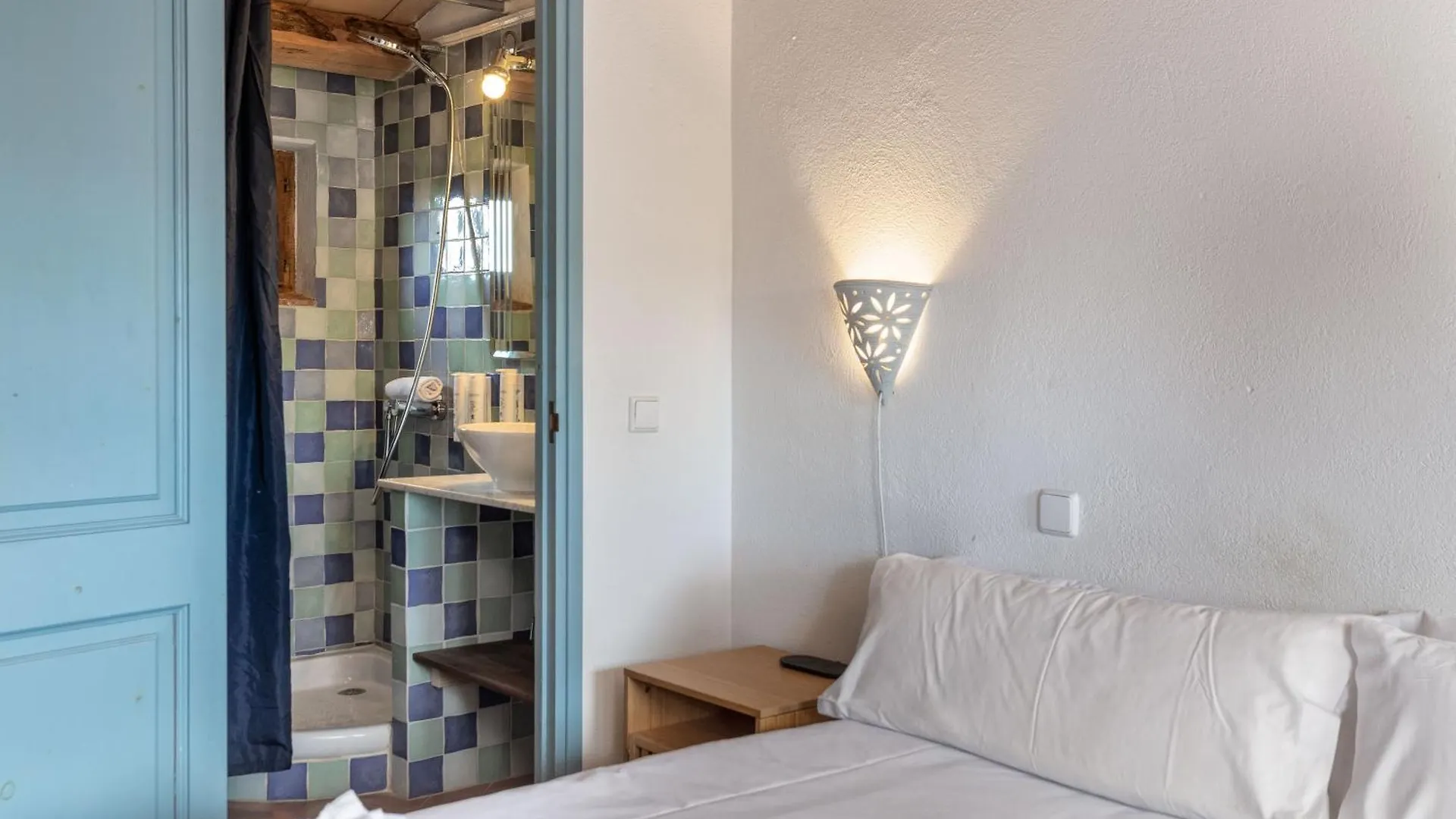Flateli Casa Indiana Villa Bordils 0*,  Spain